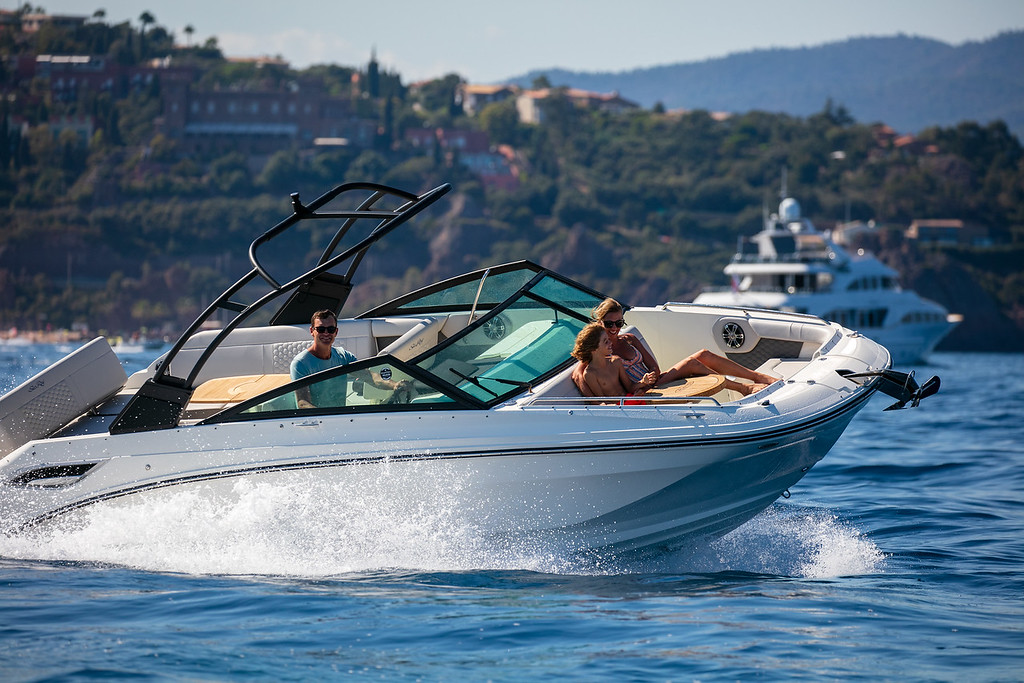 Searay 2025 SDX motorcsónak eladó akció