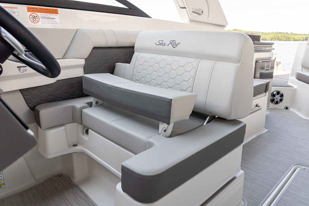 Sea Ray eladó motorcsónak