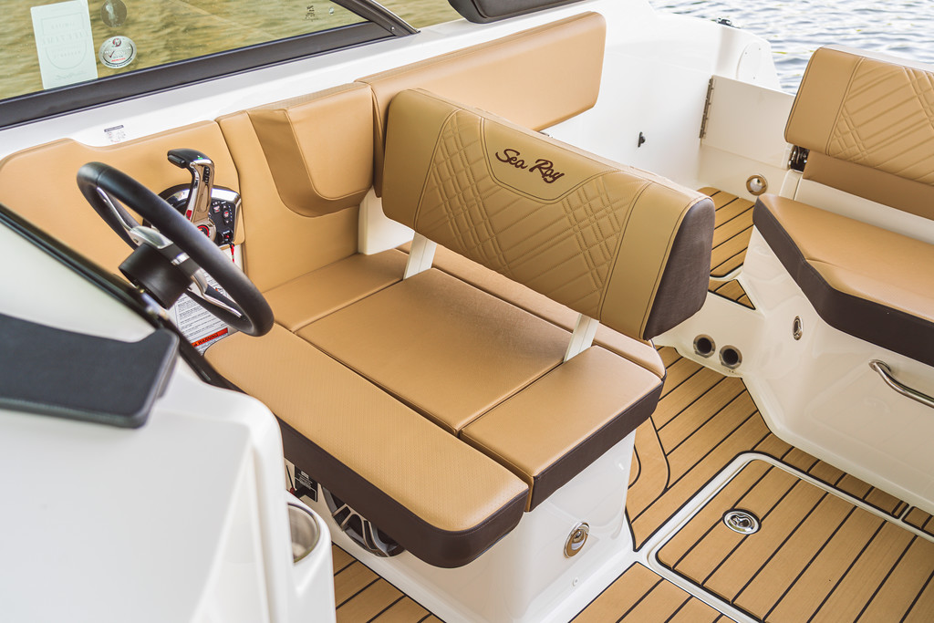 Eladó Sea Ray motorcsónak