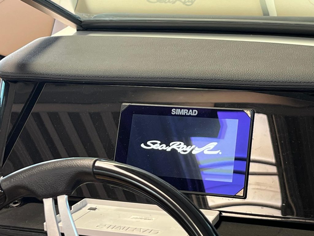 Sea Ray-Eladó-motorcsónak